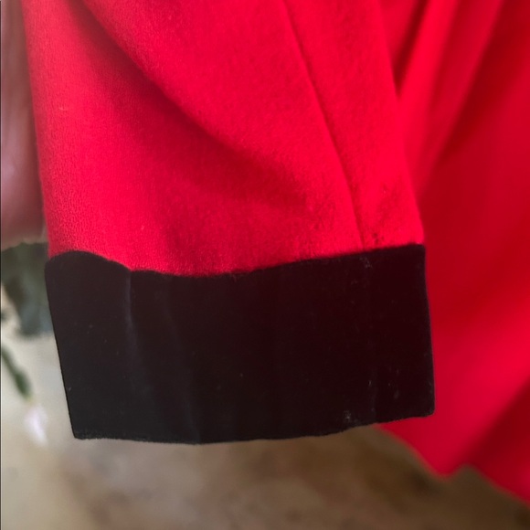Saks Fifth Avenue Vintage Vibrant Red Dress; Black Velvet Collar Cuffs Belt;Sz 8 - Picture 8 of 16